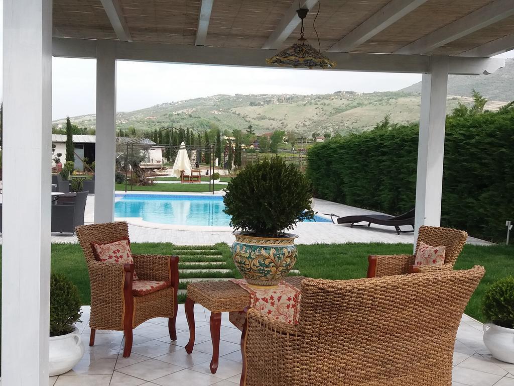 הוילה אנגני Agriturismo Sant' Isidoro מראה חיצוני תמונה